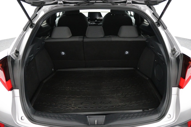 Toyota C-HR - 2.0 Hybrid First Edition 23