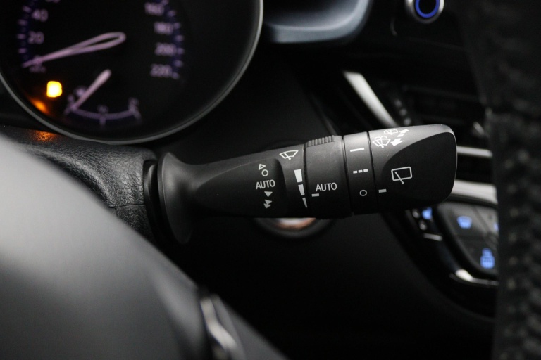 Toyota C-HR - 2.0 Hybrid First Edition 31