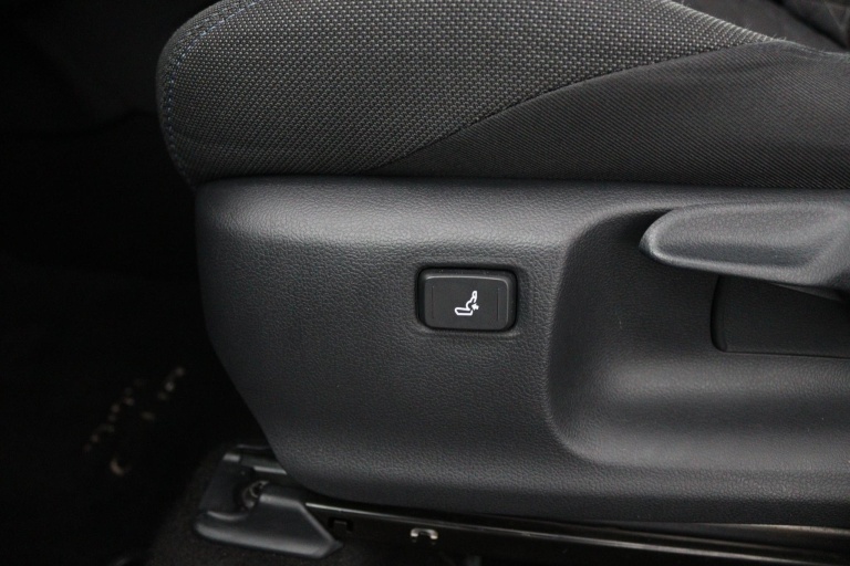 Toyota C-HR - 2.0 Hybrid First Edition 38