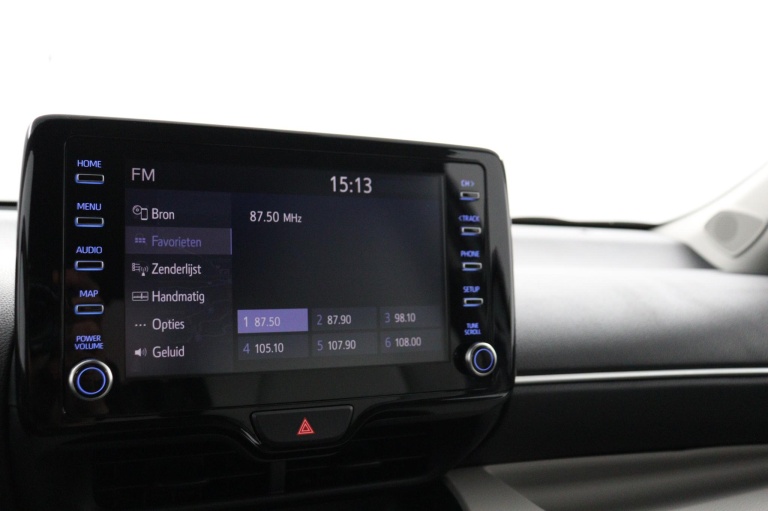 Toyota Yaris - 1.5 Hybrid Executive 8