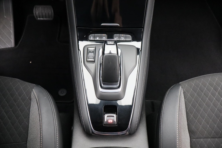 Opel Grandland X - 1.6 Turbo Hybrid Elegance 11