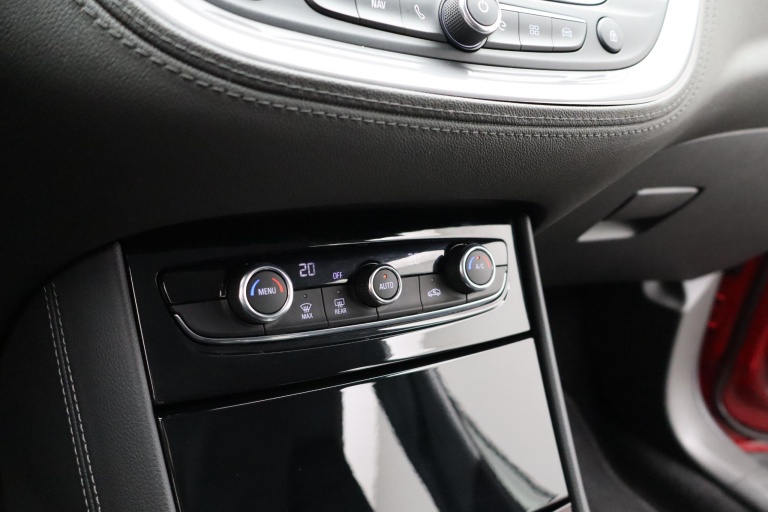 Opel Grandland X - 1.6 Turbo Hybrid Elegance 22