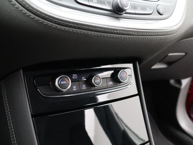 Opel Grandland X - 1.6 Turbo Hybrid Elegance