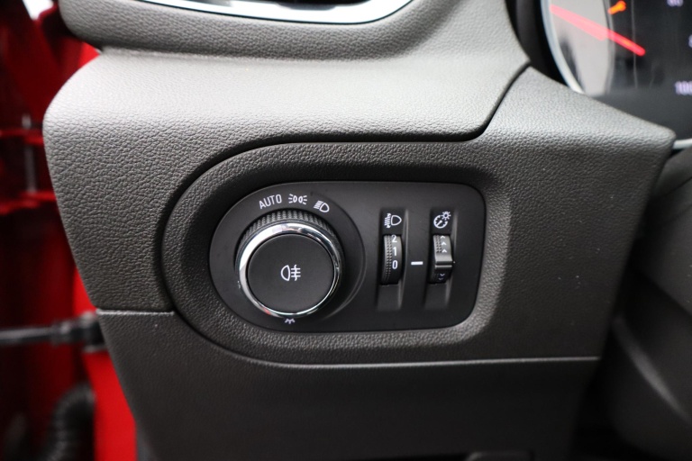 Opel Grandland X - 1.6 Turbo Hybrid Elegance 26