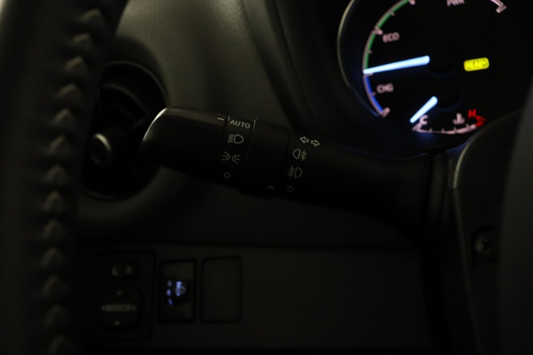 Toyota Yaris - 1.5 Hybrid Dynamic 29