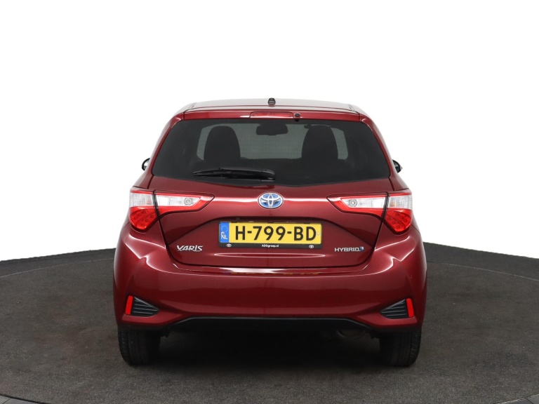 Toyota Yaris - 1.5 Hybrid Dynamic 51