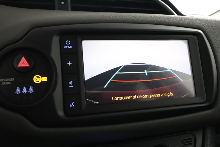 Toyota Yaris - 1.5 Hybrid Dynamic 9