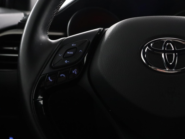 Toyota C-HR - 1.8 Hybrid Dynamic