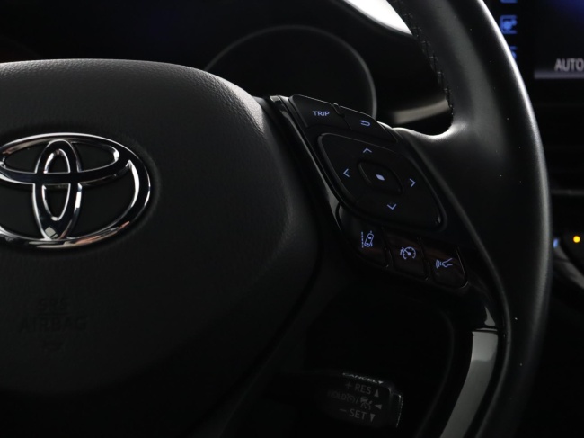 Toyota C-HR - 1.8 Hybrid Dynamic