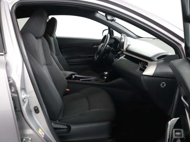 Toyota C-HR - 1.8 Hybrid Dynamic