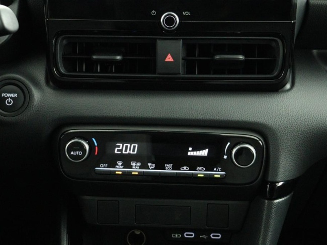 Toyota Yaris - 1.5 Hybrid 115 First Edition