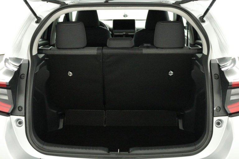 Toyota Yaris - 1.5 Hybrid 115 First Edition 23