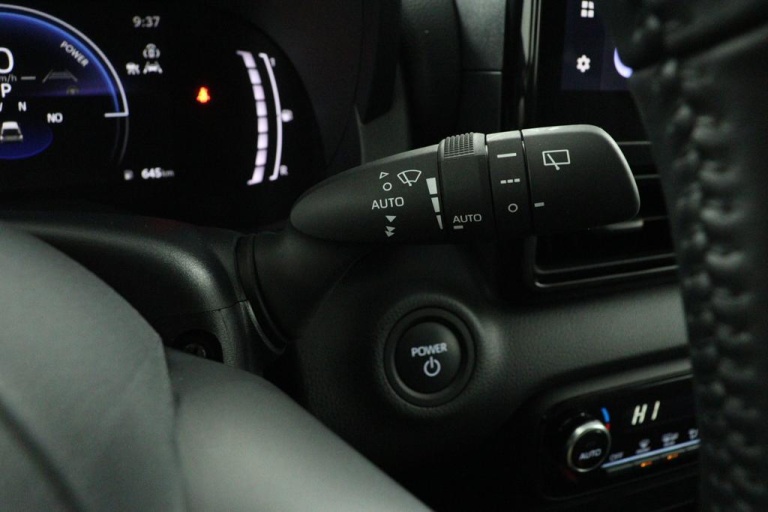 Toyota Yaris - 1.5 Hybrid 115 First Edition 31