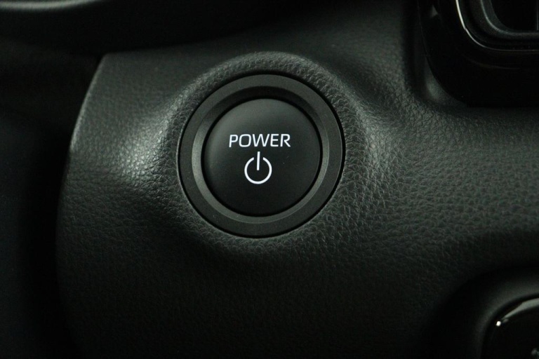 Toyota Yaris - 1.5 Hybrid 115 First Edition 39