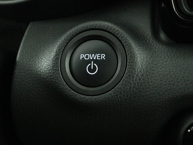 Toyota Yaris - 1.5 Hybrid 115 First Edition