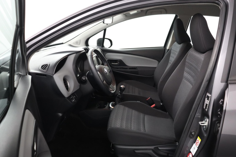 Toyota Yaris - 1.3 VVT-i Aspiration 17