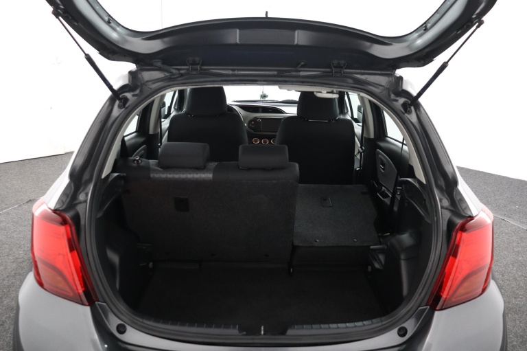 Toyota Yaris - 1.3 VVT-i Aspiration 24