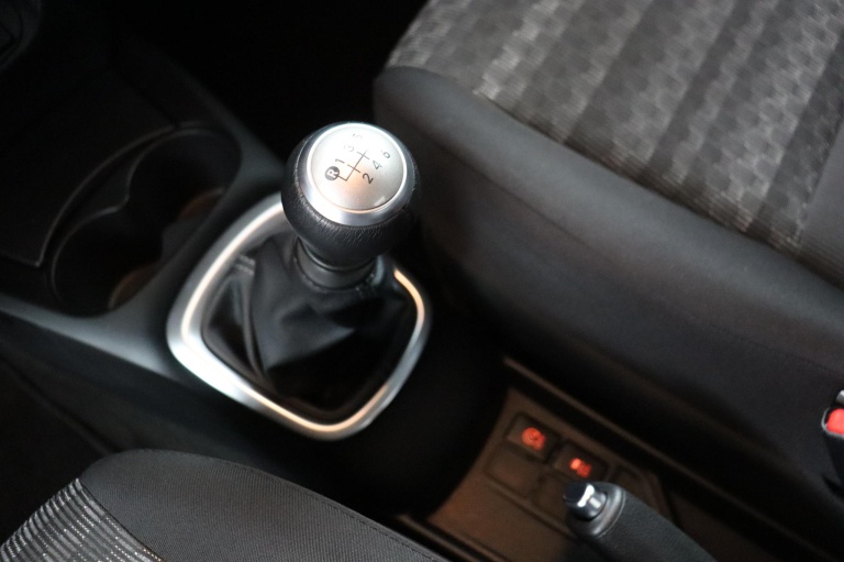 Toyota Yaris - 1.3 VVT-i Aspiration 27