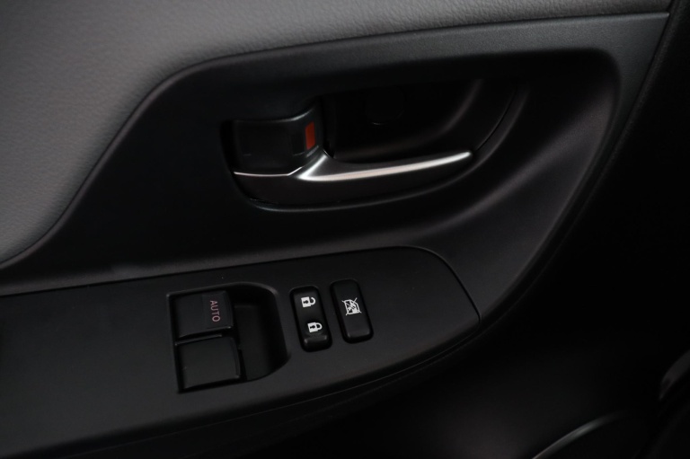 Toyota Yaris - 1.3 VVT-i Aspiration 28