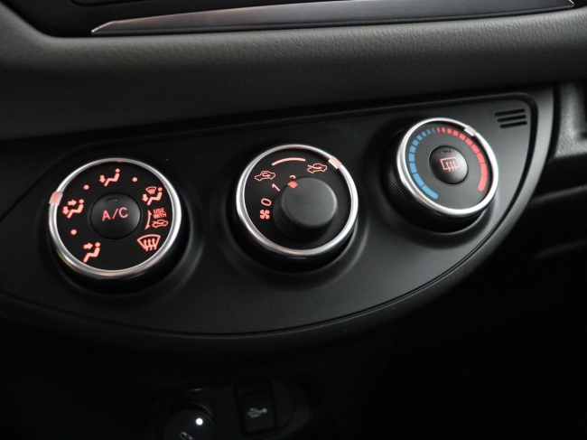 Toyota Yaris - 1.3 VVT-i Aspiration