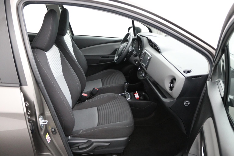 Toyota Yaris - 1.5 VVT-i Active 22