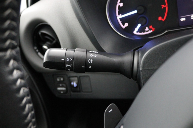 Toyota Yaris - 1.5 VVT-i Active 31