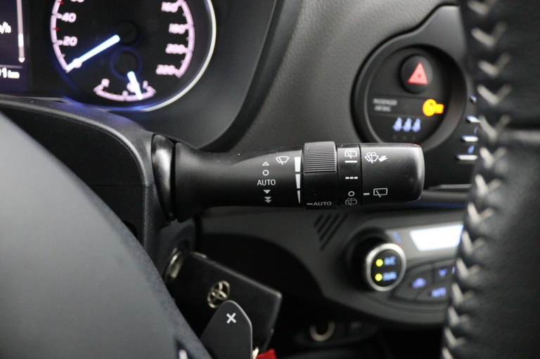 Toyota Yaris - 1.5 VVT-i Active 32