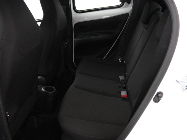 Toyota Aygo X - 1.0 VVT-i S-CVT Play