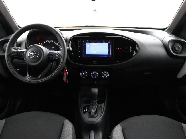 Toyota Aygo X - 1.0 VVT-i S-CVT Play
