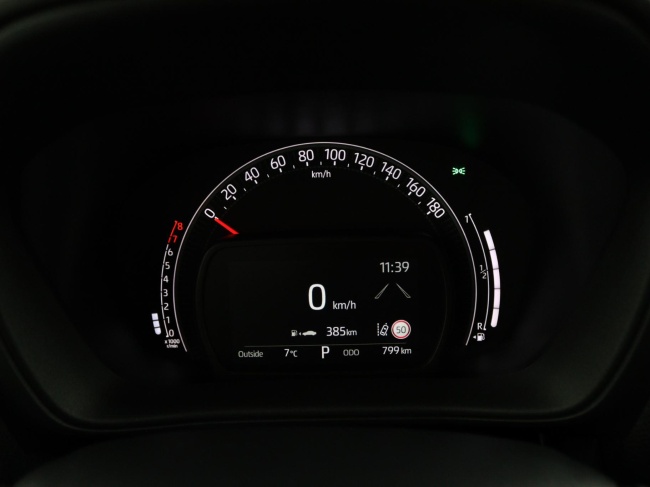 Toyota Aygo X - 1.0 VVT-i S-CVT Play