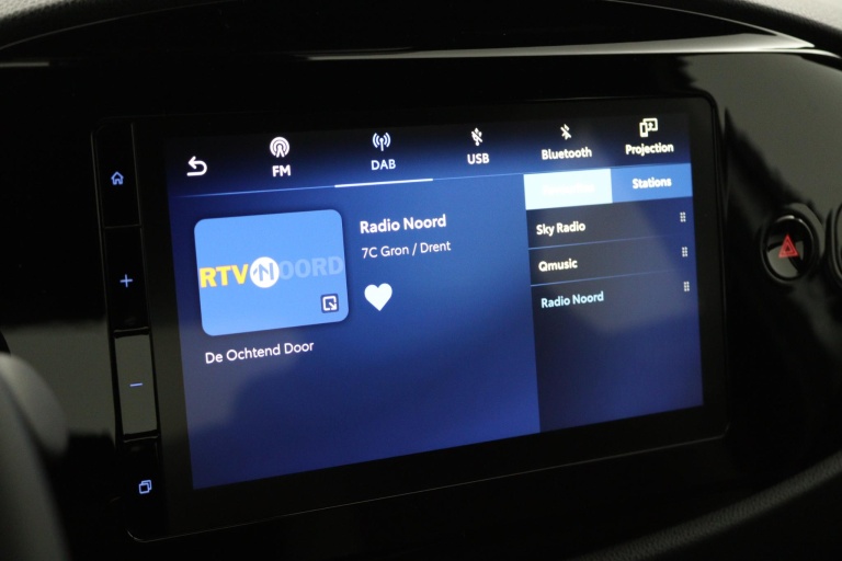 Toyota Aygo X - 1.0 VVT-i S-CVT Play 8