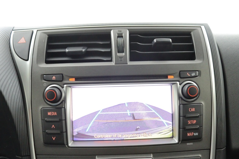 Toyota Verso-S - 1.3 VVT-i Dynamic 14