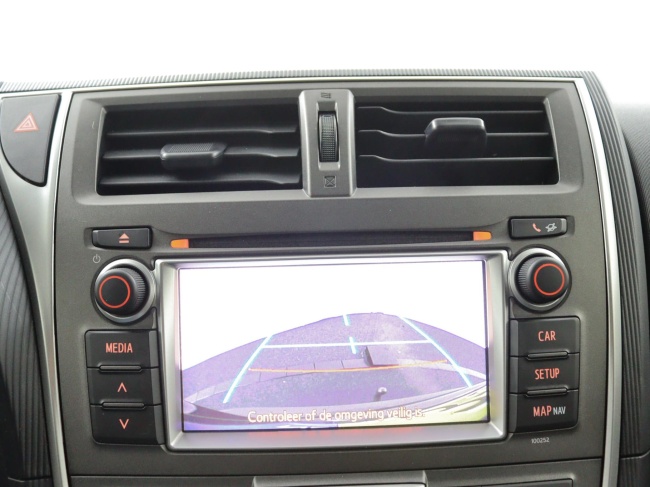 Toyota Verso-S - 1.3 VVT-i Dynamic