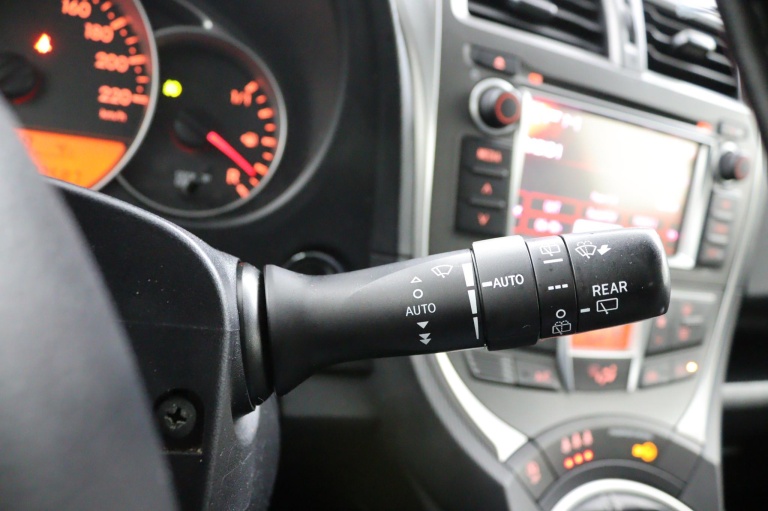 Toyota Verso-S - 1.3 VVT-i Dynamic 22