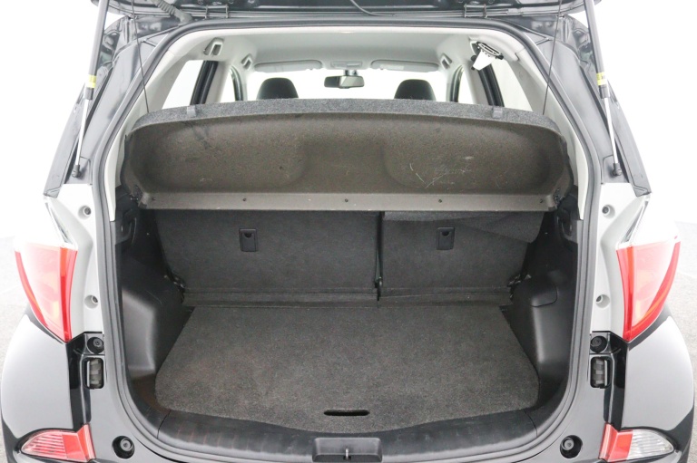 Toyota Verso-S - 1.3 VVT-i Dynamic 25