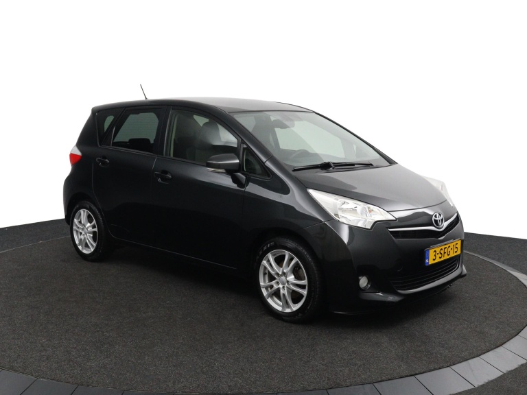 Toyota Verso-S - 1.3 VVT-i Dynamic 3