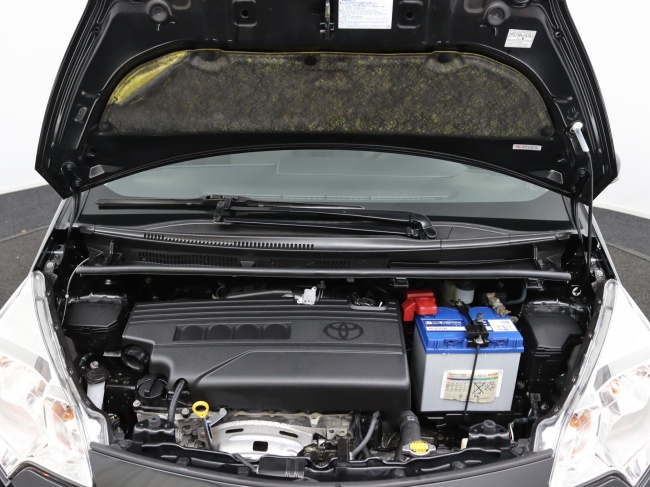 Toyota Verso-S - 1.3 VVT-i Dynamic