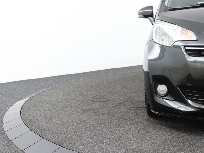 Toyota Verso-S - 1.3 VVT-i Dynamic