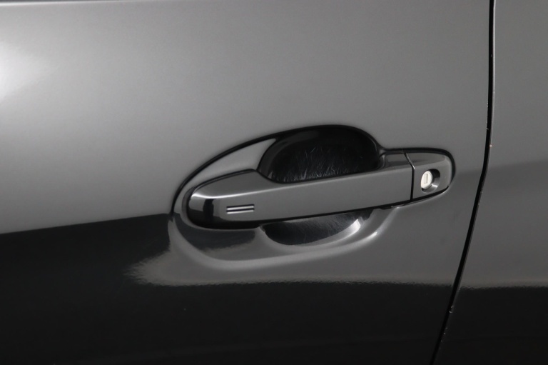 Toyota Verso-S - 1.3 VVT-i Dynamic 34