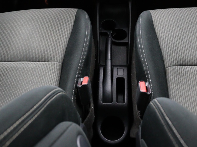 Toyota Verso-S - 1.3 VVT-i Dynamic