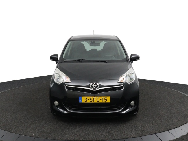 Toyota Verso-S - 1.3 VVT-i Dynamic