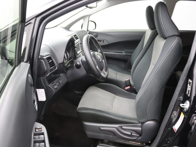 Toyota Verso-S - 1.3 VVT-i Dynamic