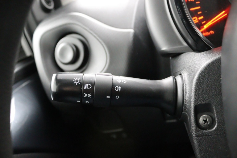 Toyota Aygo - 1.0 VVT-i x-fun 16