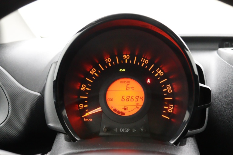 Toyota Aygo - 1.0 VVT-i x-fun 17