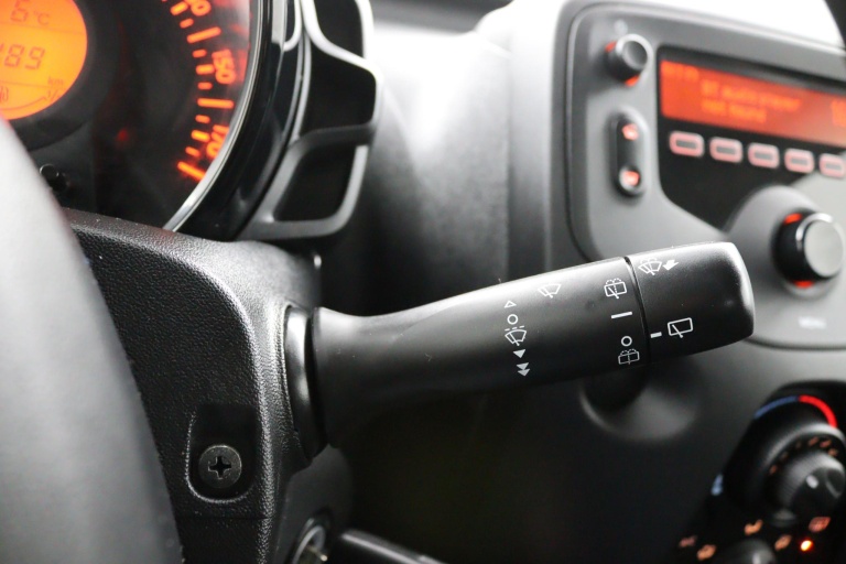 Toyota Aygo - 1.0 VVT-i x-fun 18