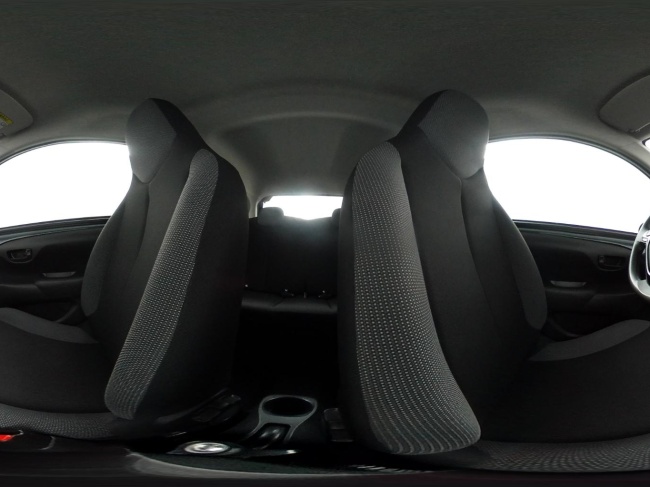 Toyota Aygo - 1.0 VVT-i x-fun