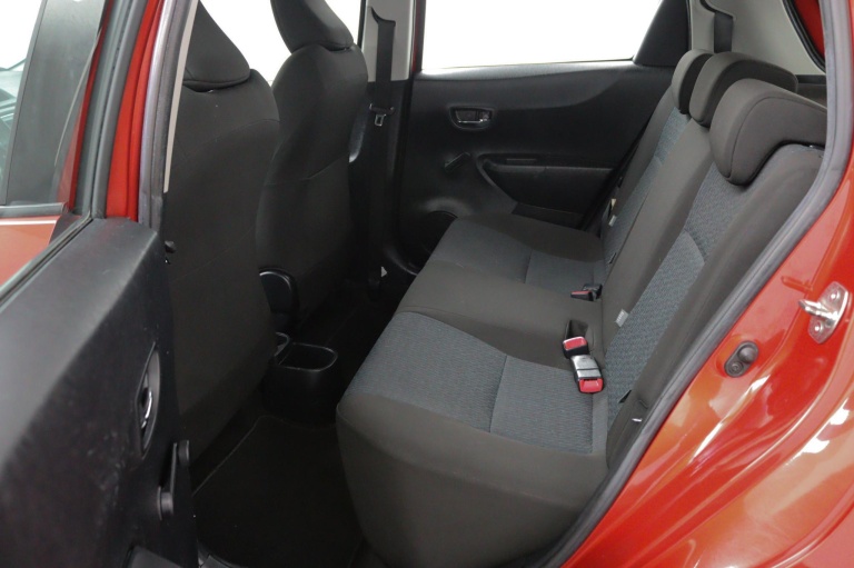 Toyota Yaris - 1.0 VVT-i Aspiration 12