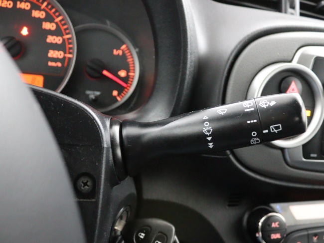 Toyota Yaris - 1.0 VVT-i Aspiration