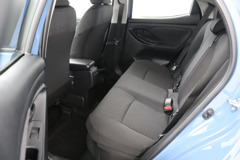 Toyota Yaris - 1.5 Hybrid Dynamic 12