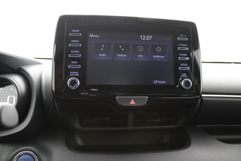 Toyota Yaris - 1.5 Hybrid Dynamic 15